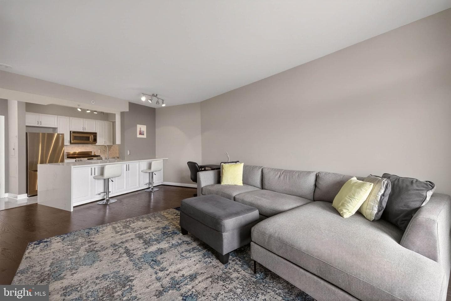 555 Massachusetts Avenue NW #1319 photo 17