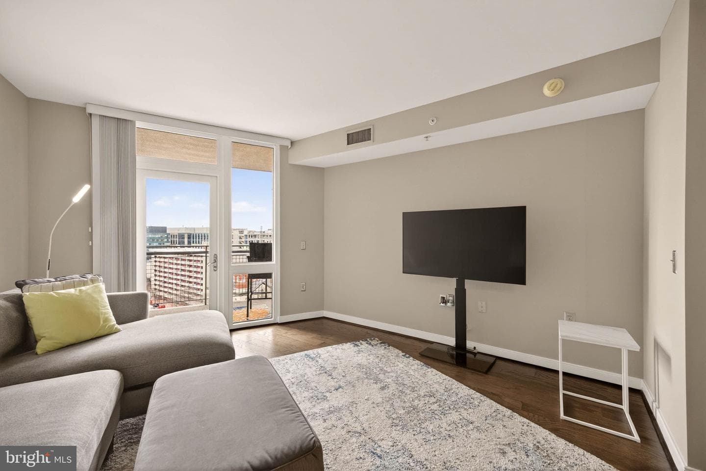 555 Massachusetts Avenue NW #1319 photo 19