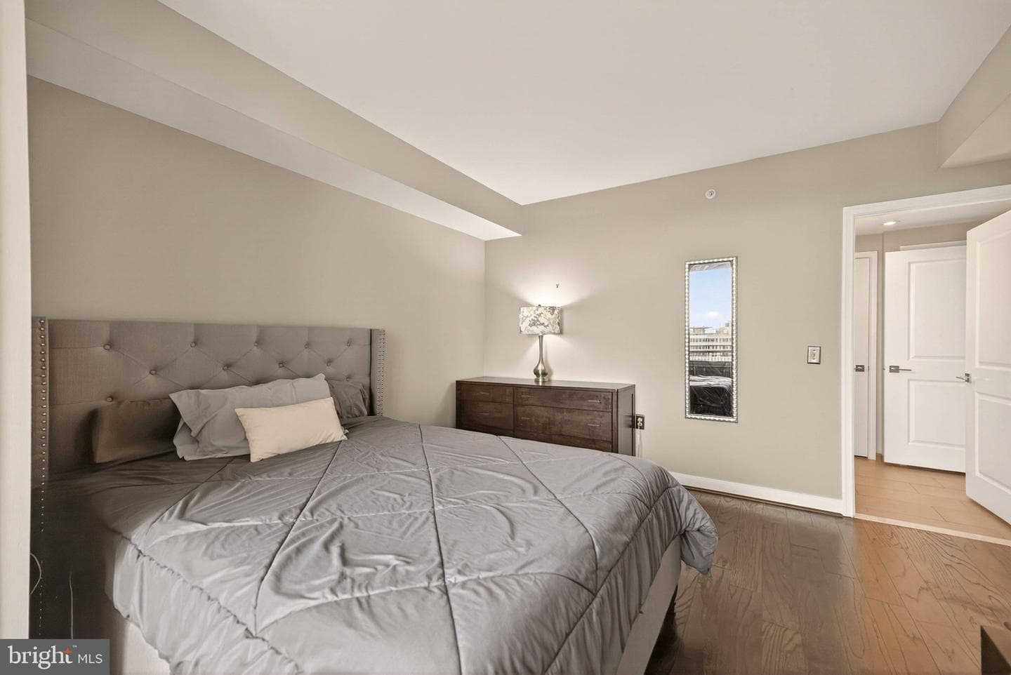 555 Massachusetts Avenue NW #1319 photo 25