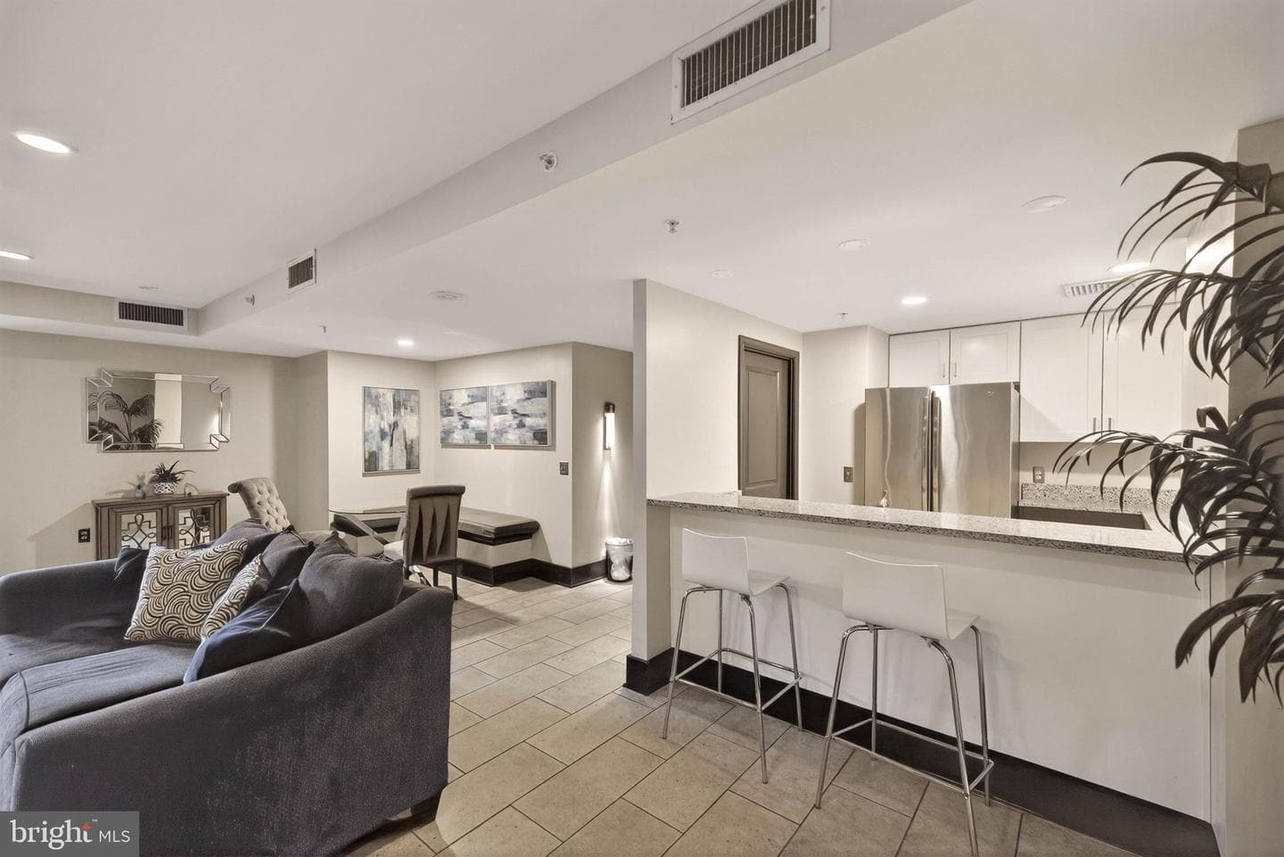 555 Massachusetts Avenue NW #1319 photo 37