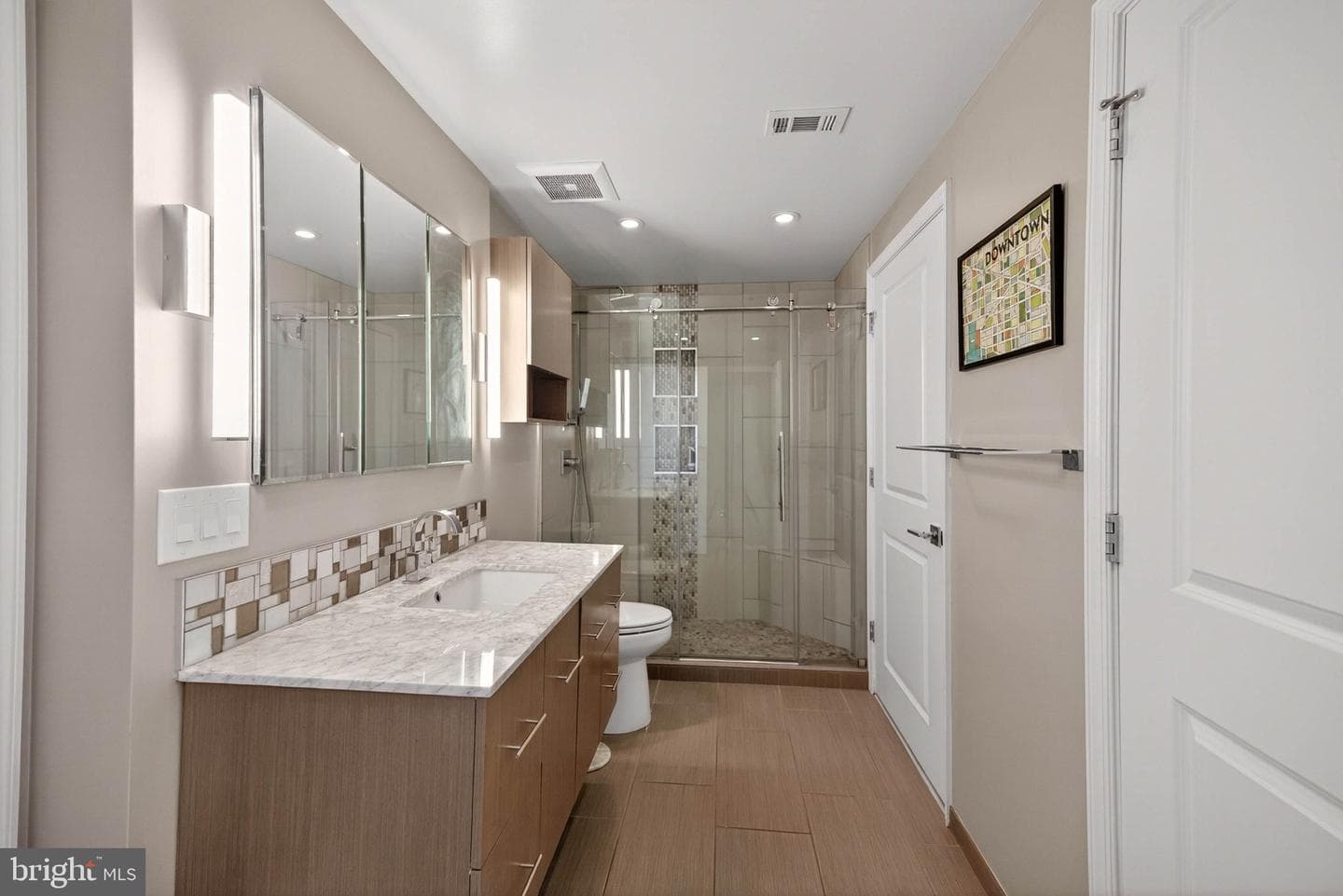 555 Massachusetts Avenue NW #1319 photo 4