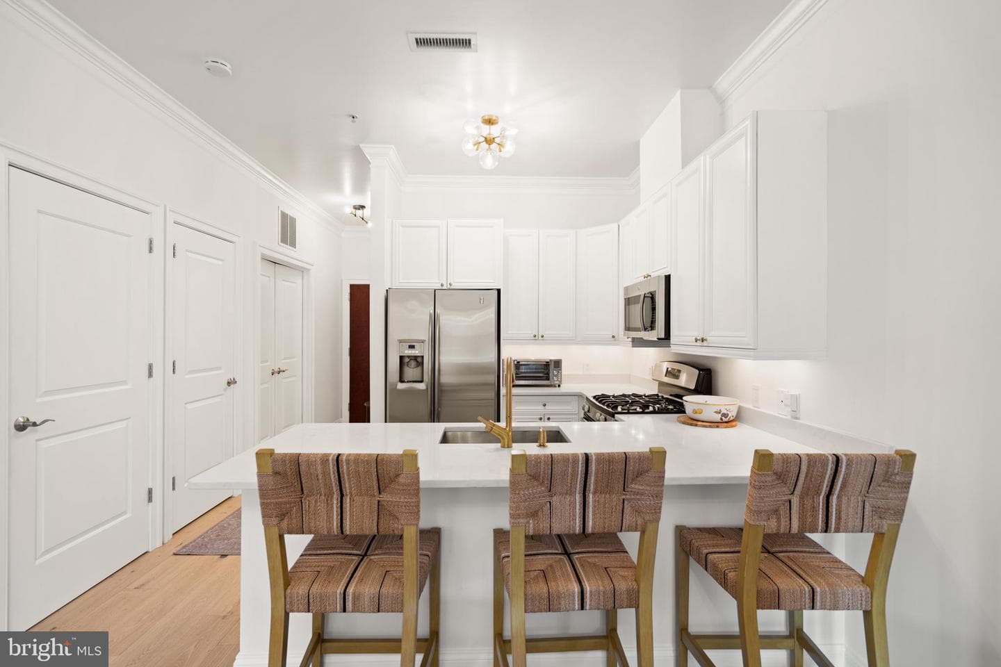 1210 R Street NW #213 photo 3