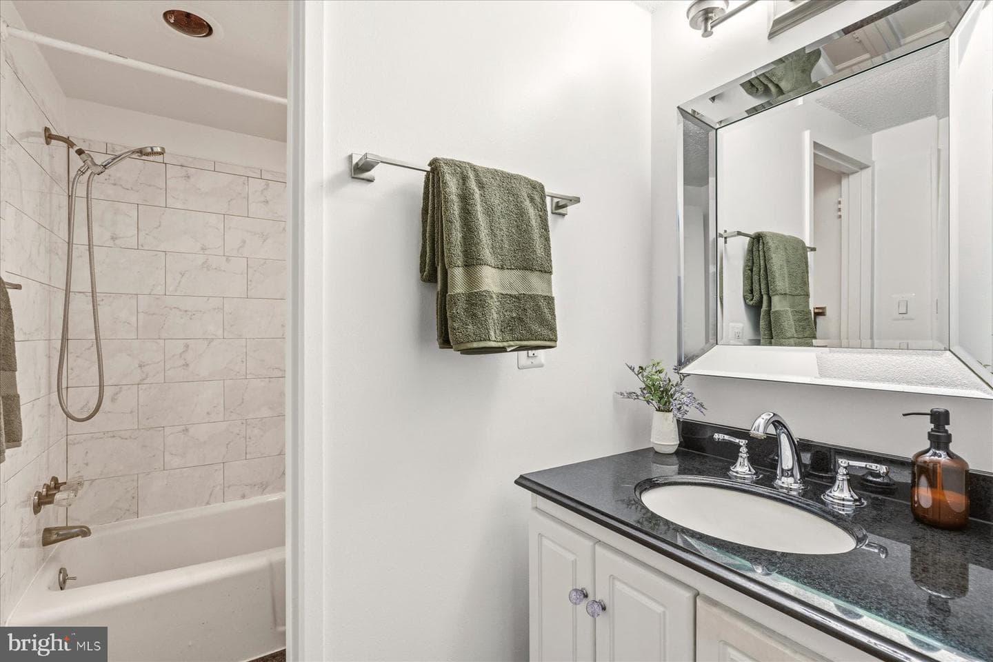 1718 P Street NW #507 photo 13