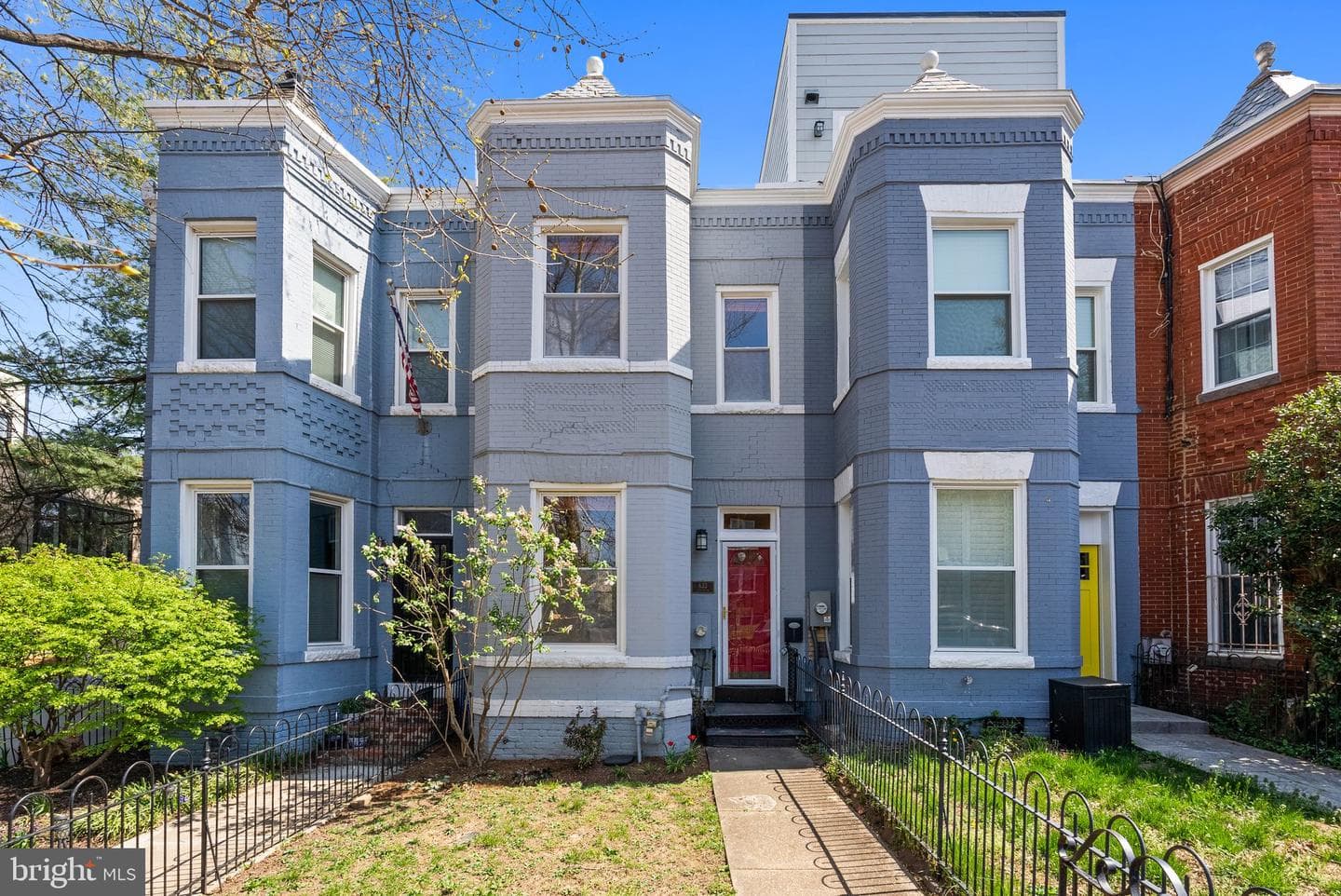 633 12th Street NE photo 1