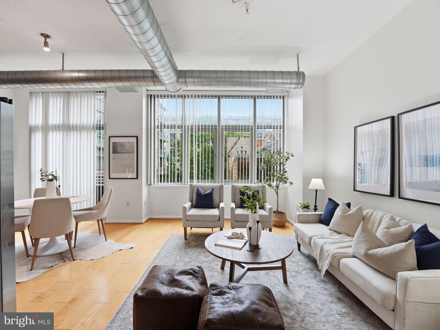 811 4th Street NW #402, Washington