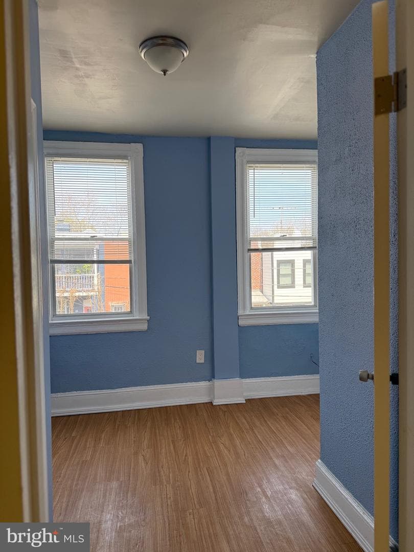 528 Hobart Place NW photo 10