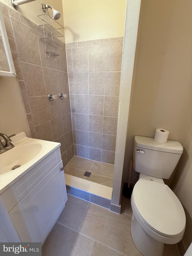 528 Hobart Place NW photo 23