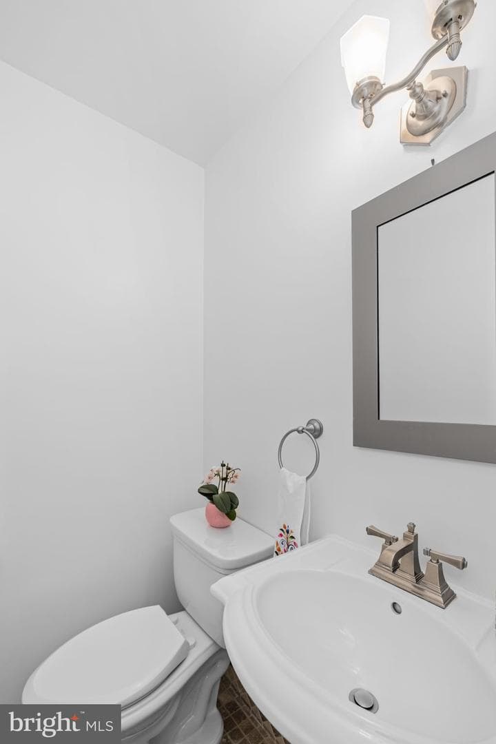 1855 Calvert Street NW #102 photo 13