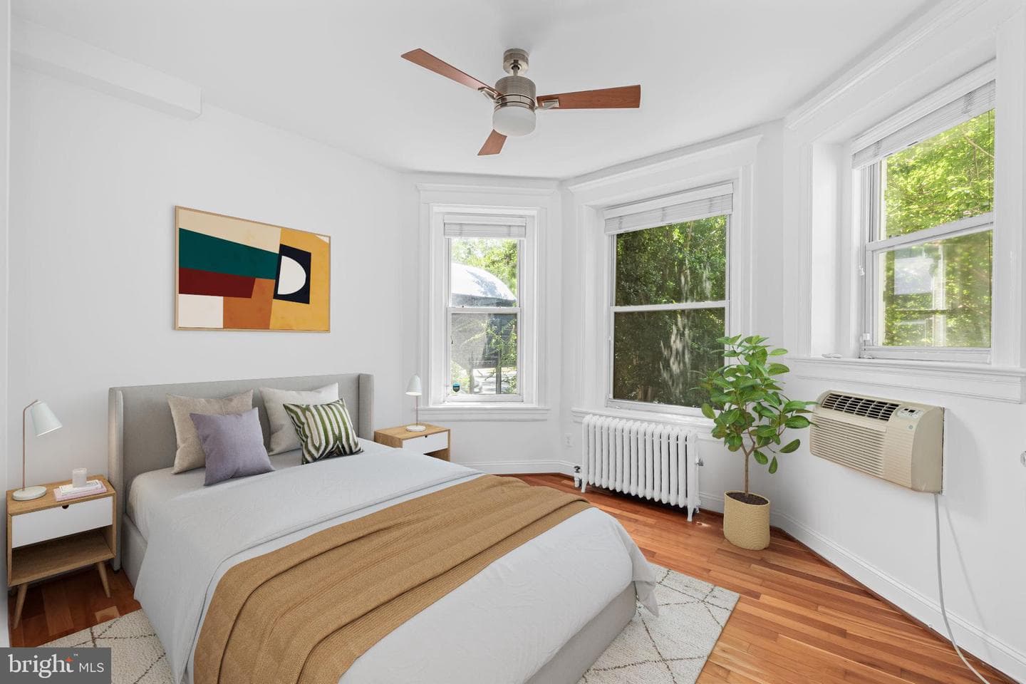 1855 Calvert Street NW #102 photo 7