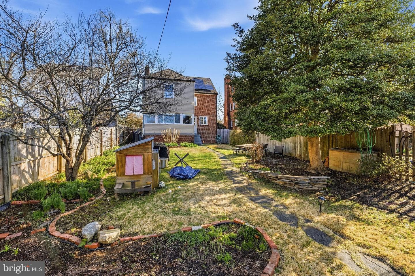 5028 Massachusetts Avenue NW photo 30