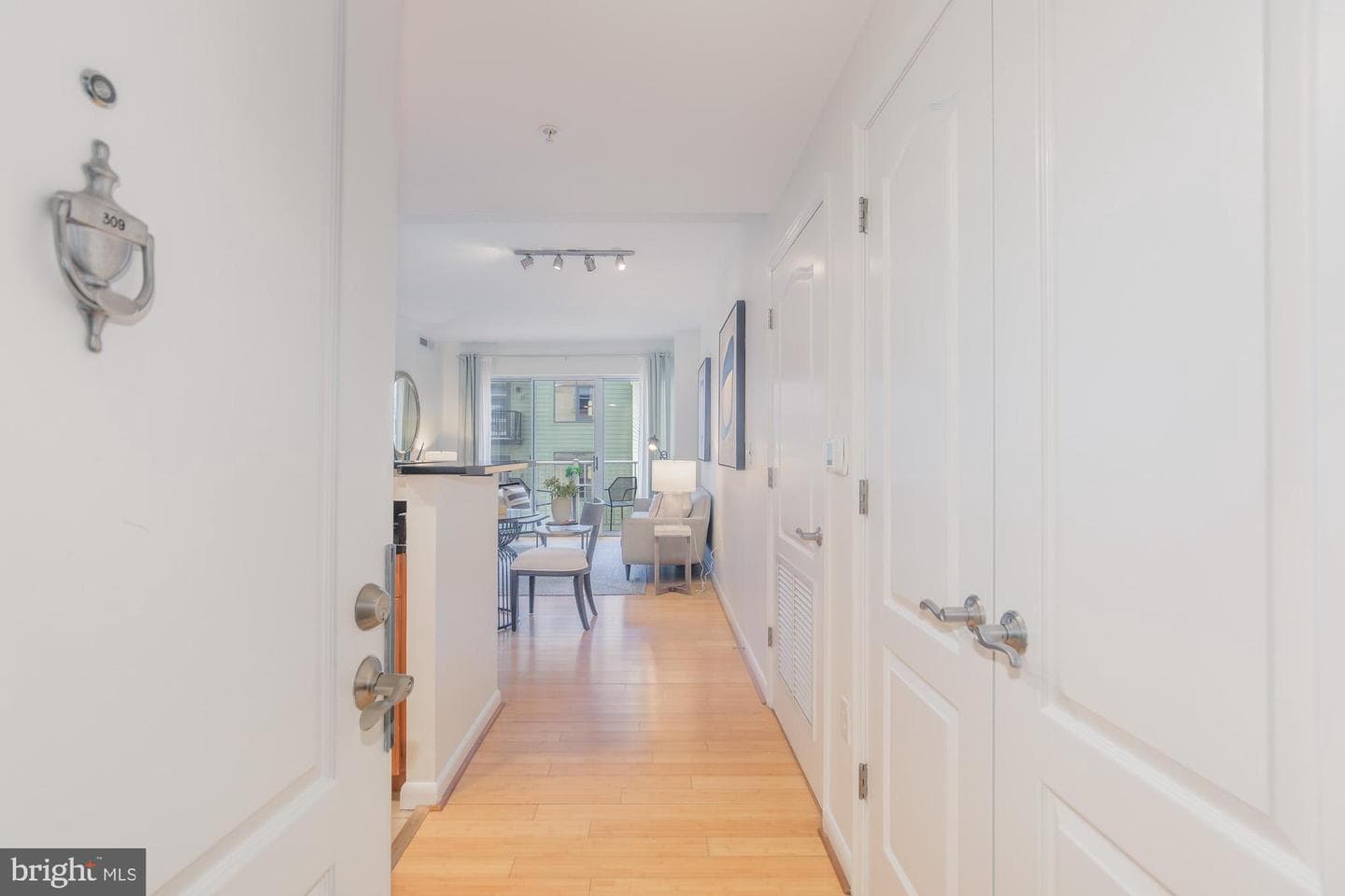 1111 11th Street NW #309 photo 2