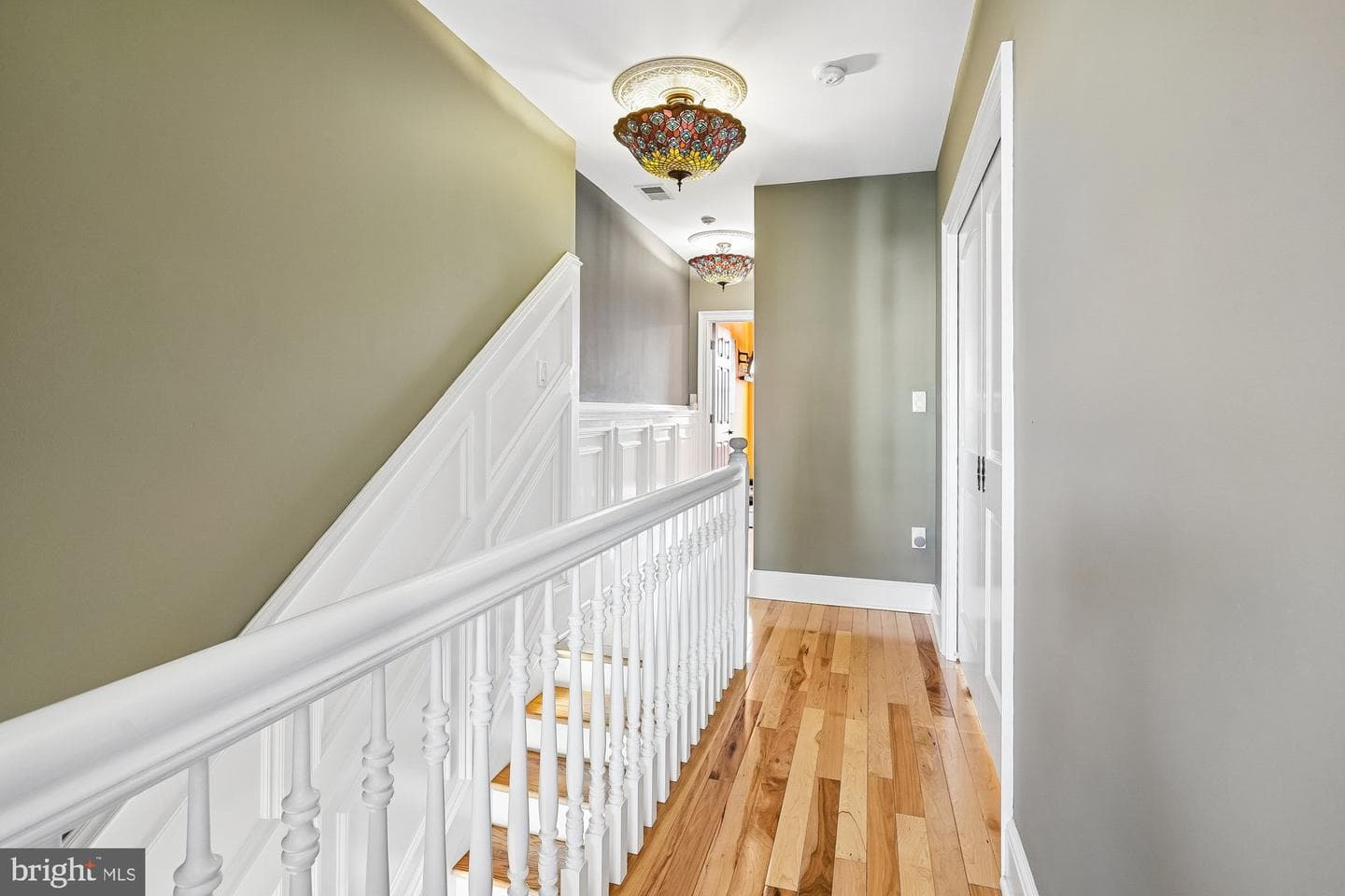 909 C Street NE photo 29