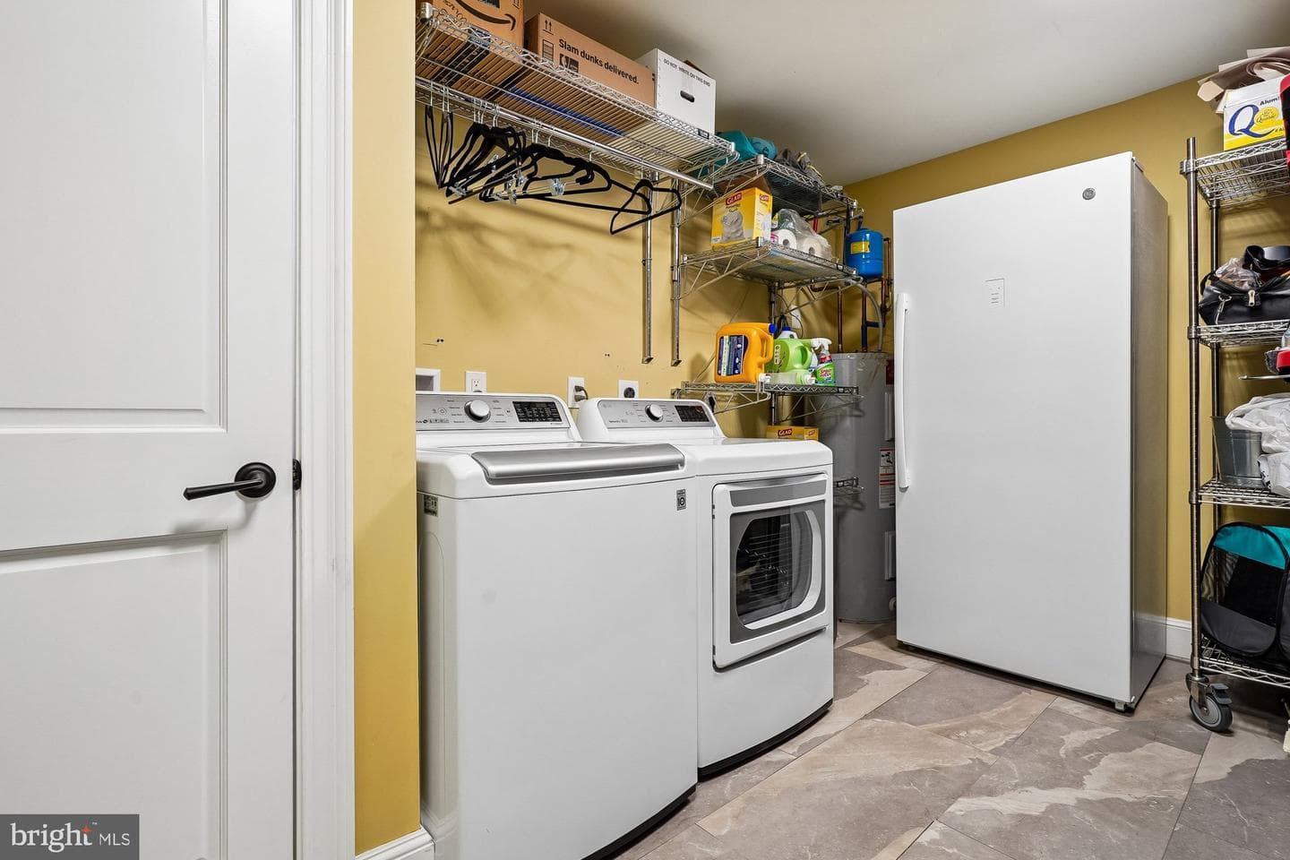 909 C Street NE photo 38