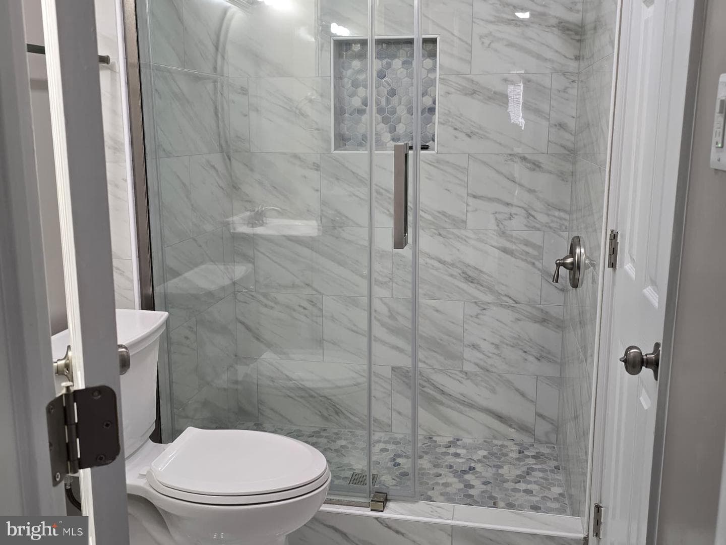5320 Jay Street NE photo 8