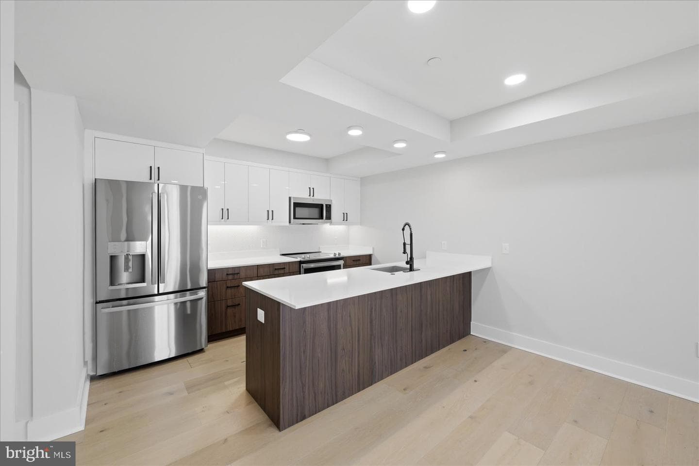 919 12th Street NE #303 photo 3