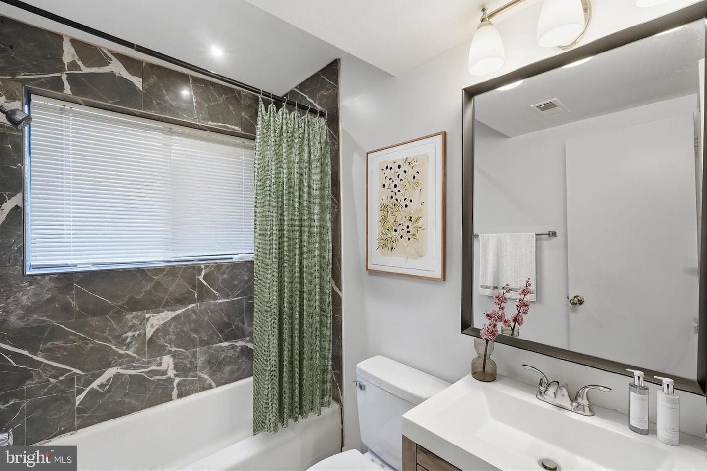 1727 28th Street SE #204 photo 6