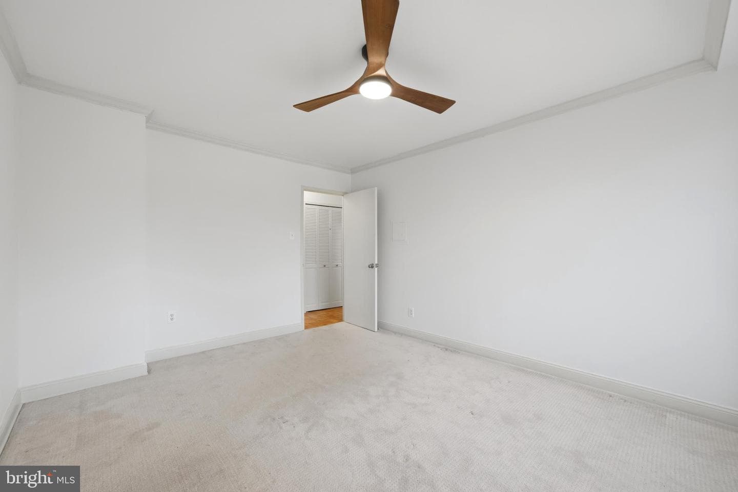 4000 Tunlaw Road NW #220 photo 26