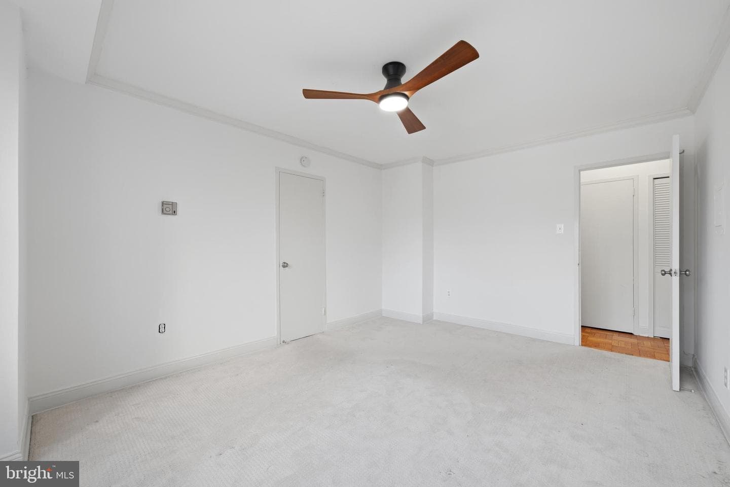 4000 Tunlaw Road NW #220 photo 27