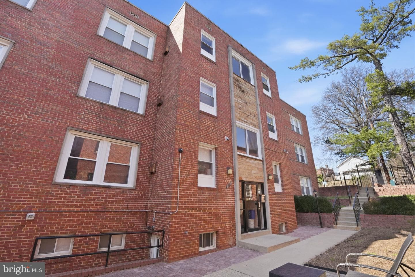 33 Kennedy Street NW #202 photo 12