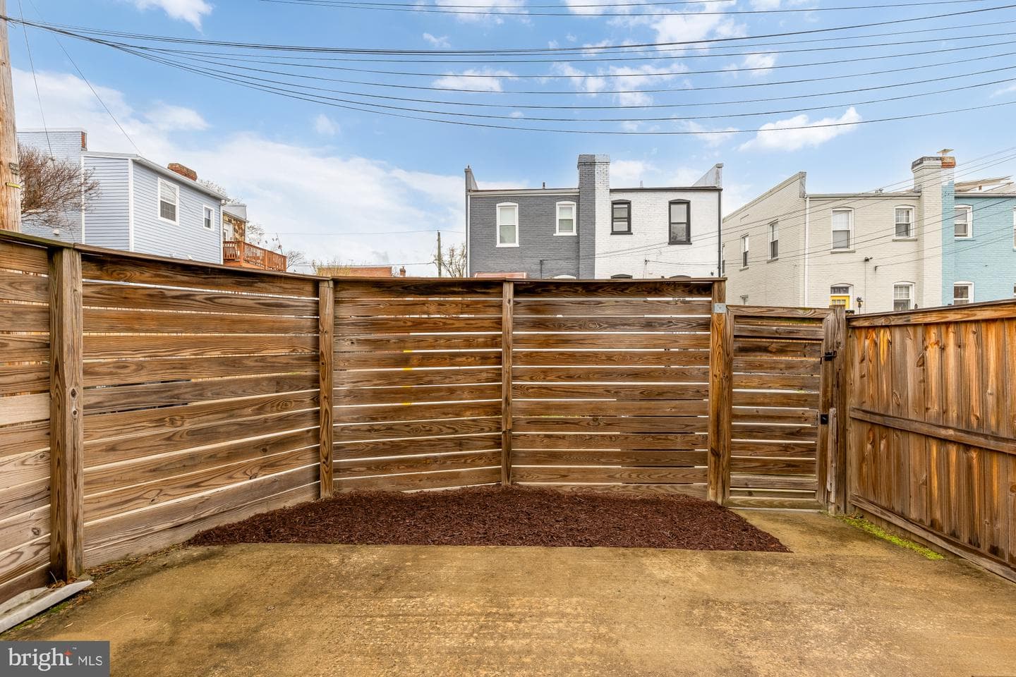 729 Roxboro Place NW photo 9