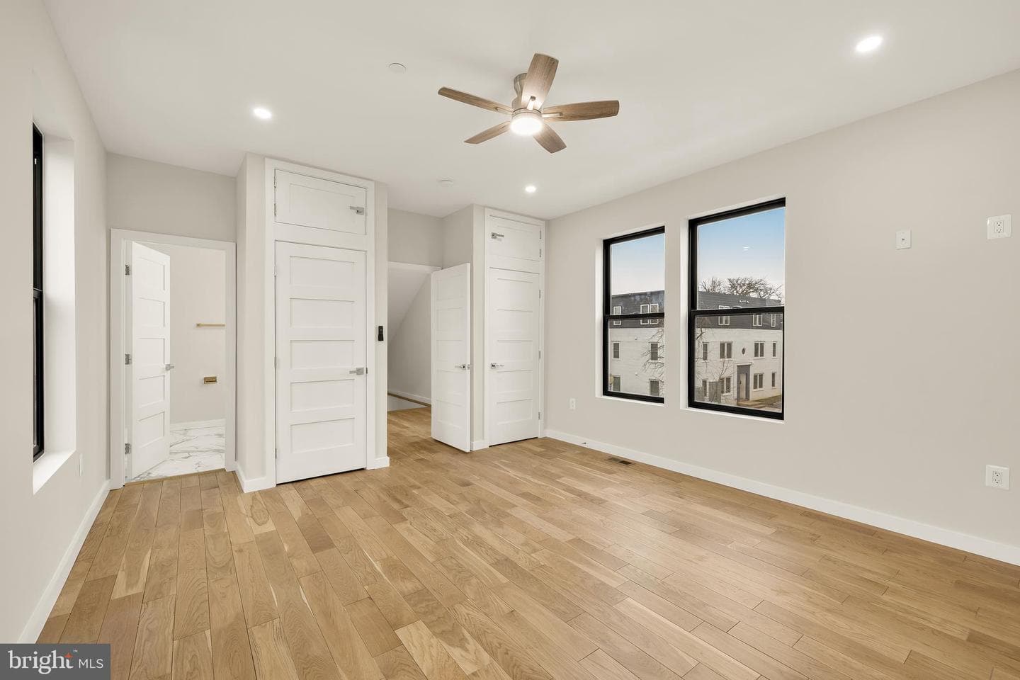 1516 Levis Street NE #2 photo 31