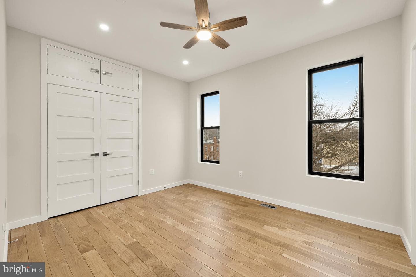 1516 Levis Street NE #2 photo 35