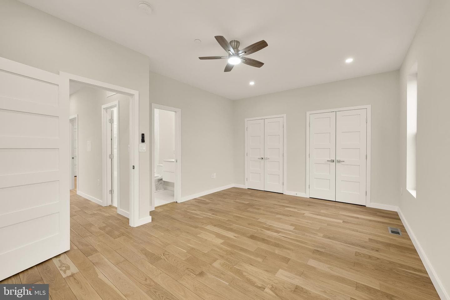 1516 Levis Street NE #2 photo 40