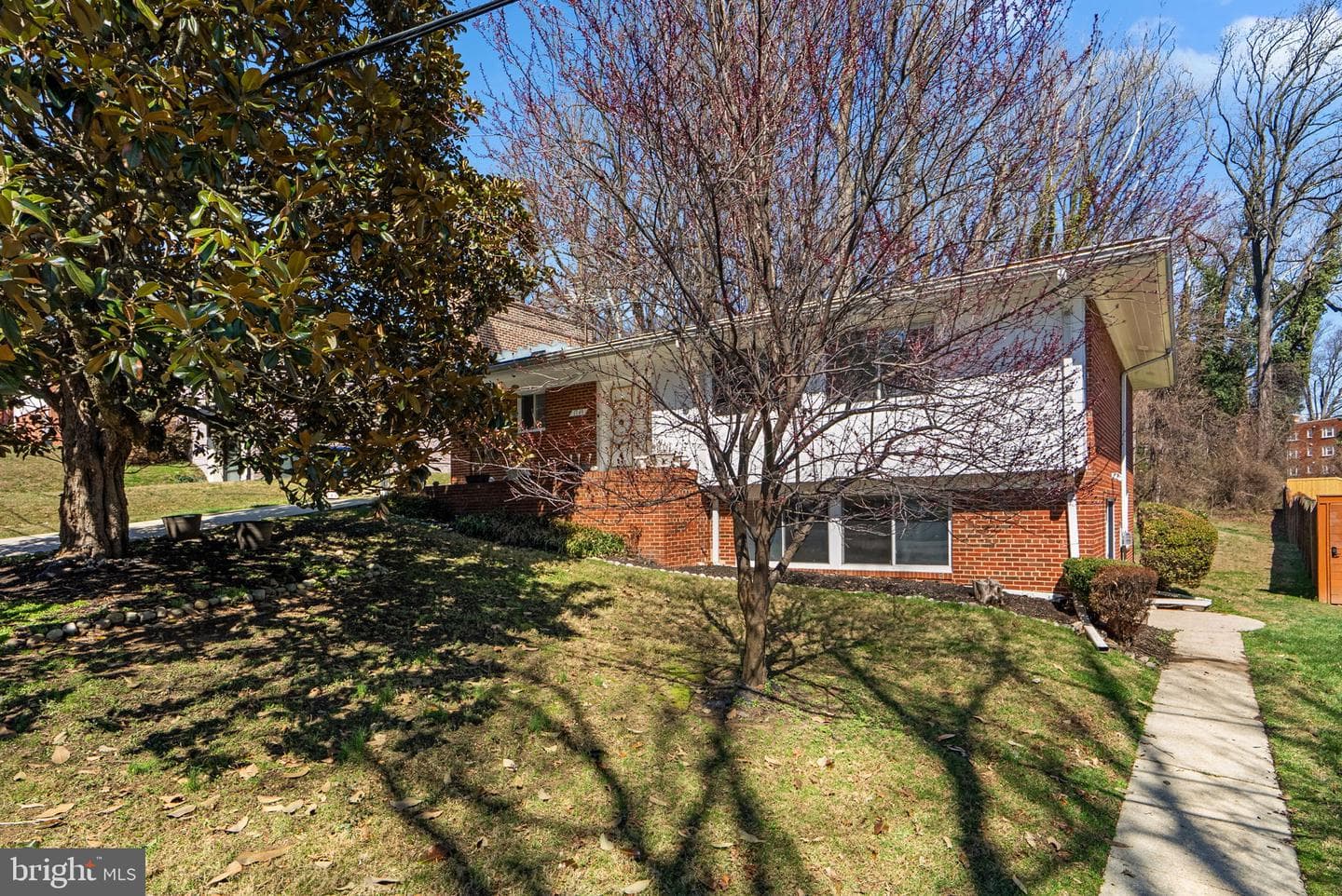 1749 Verbena Street NW photo 3