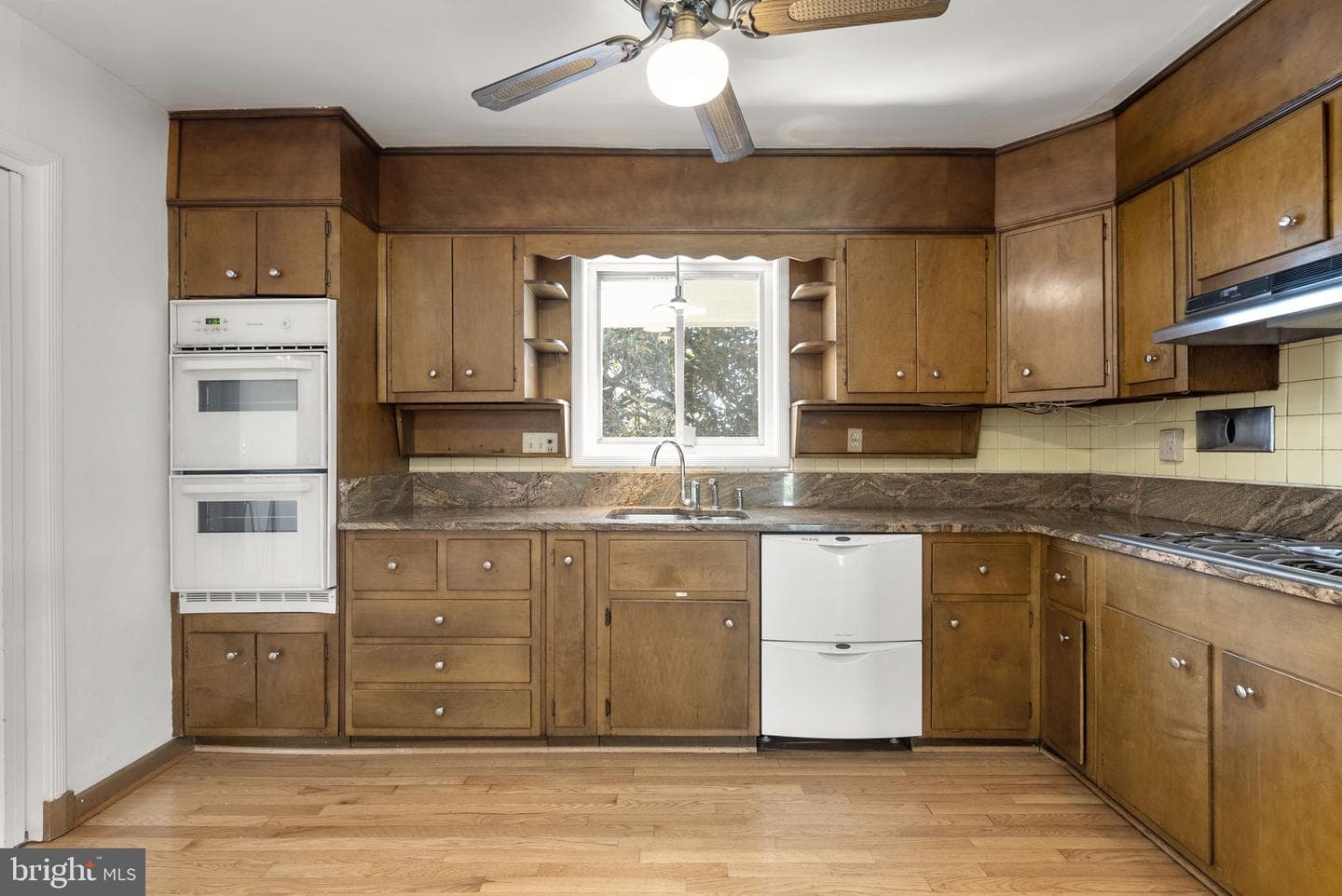 1749 Verbena Street NW photo 8