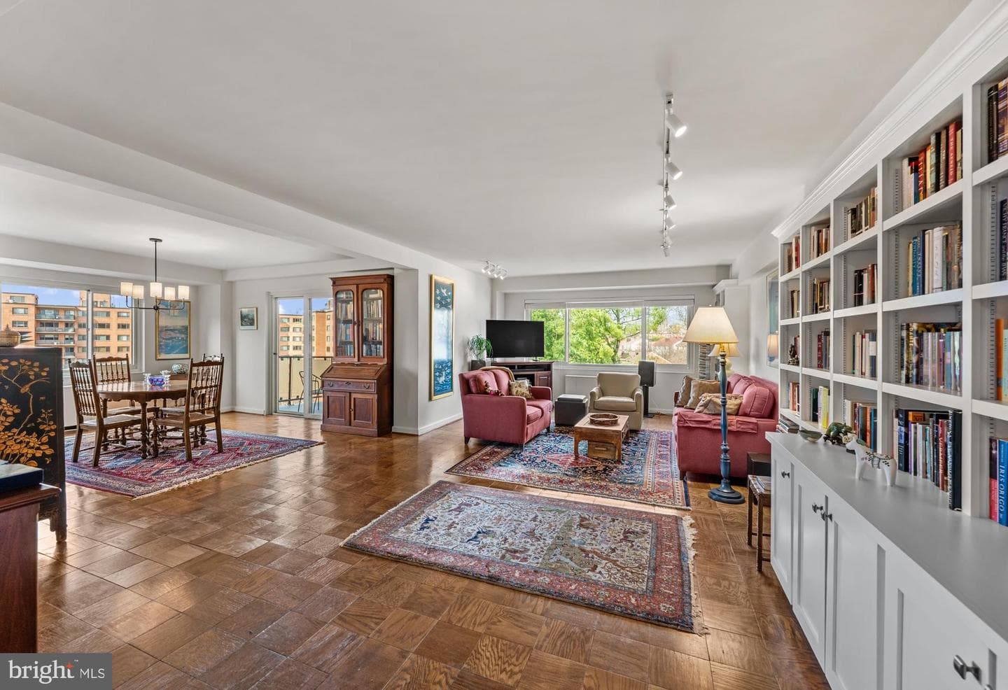 4201 Cathedral Avenue NW #1124 E photo 1
