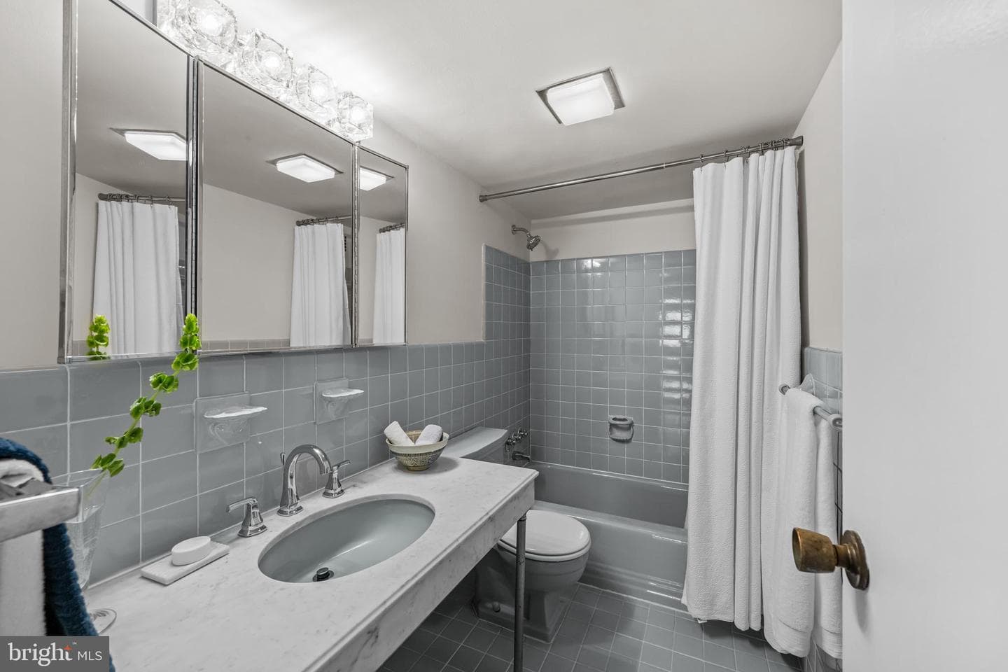 4201 Cathedral Avenue NW #1124 E photo 12