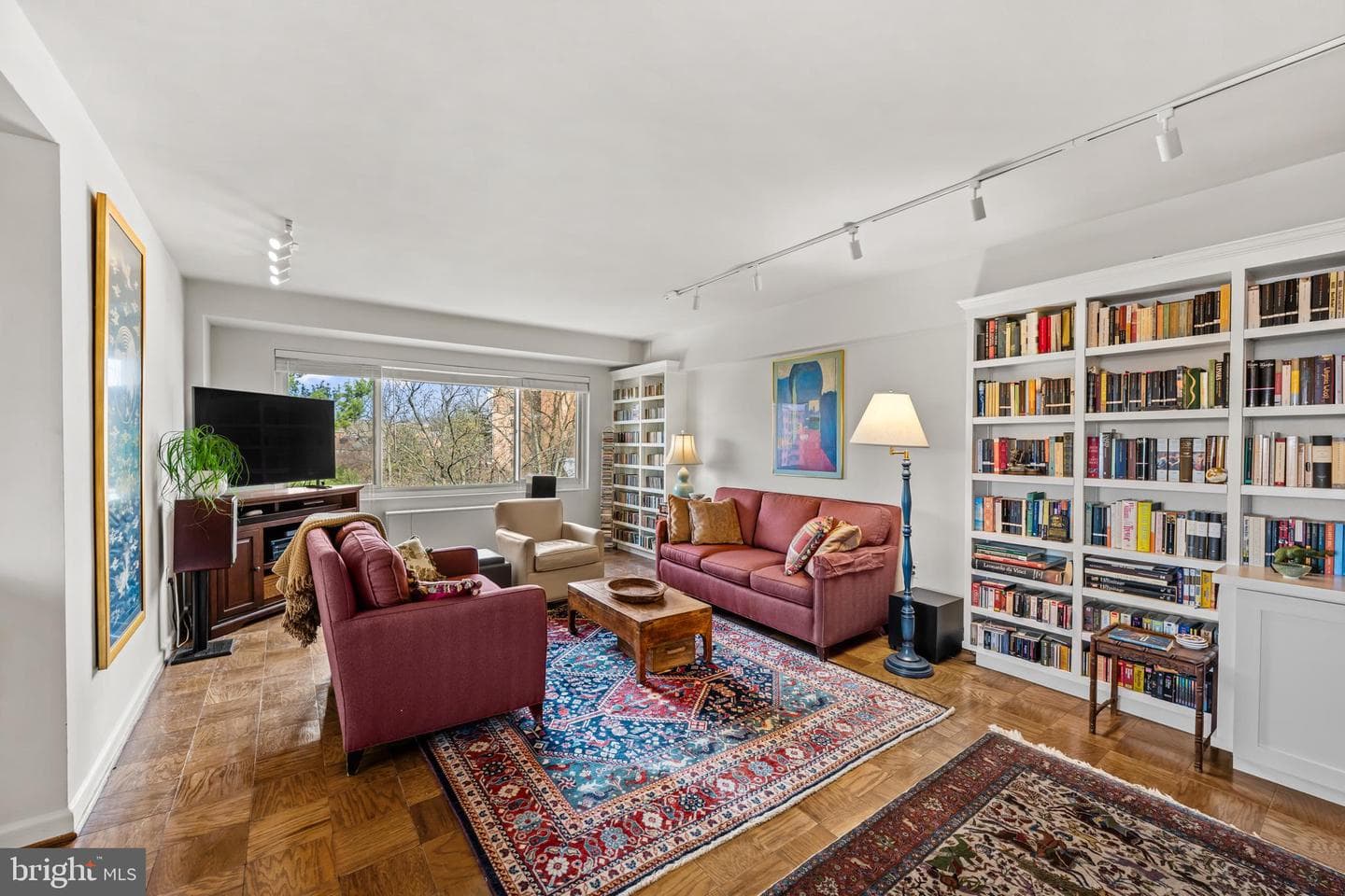 4201 Cathedral Avenue NW #1124 E photo 2