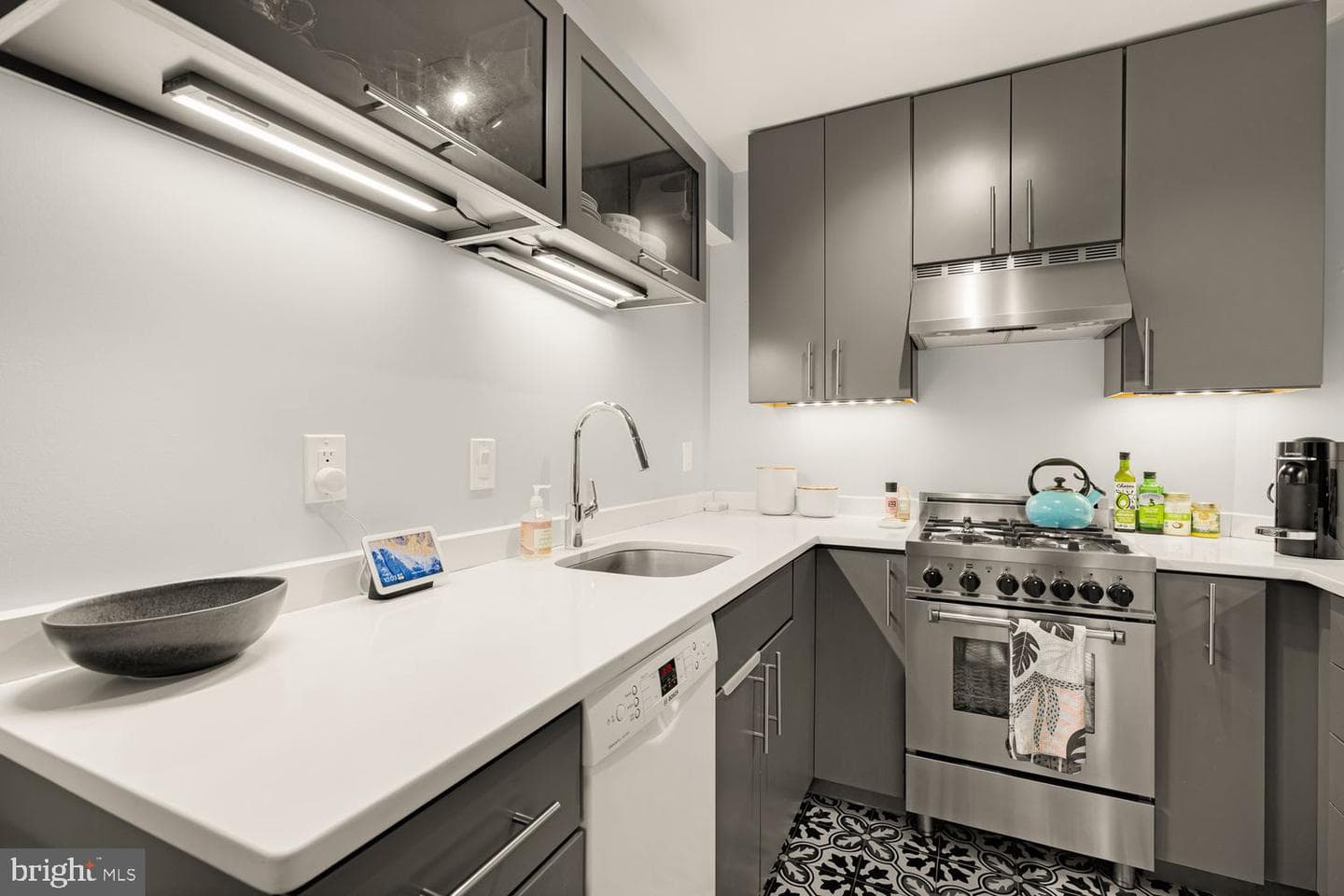 1801 Clydesdale Place NW #222 photo 9