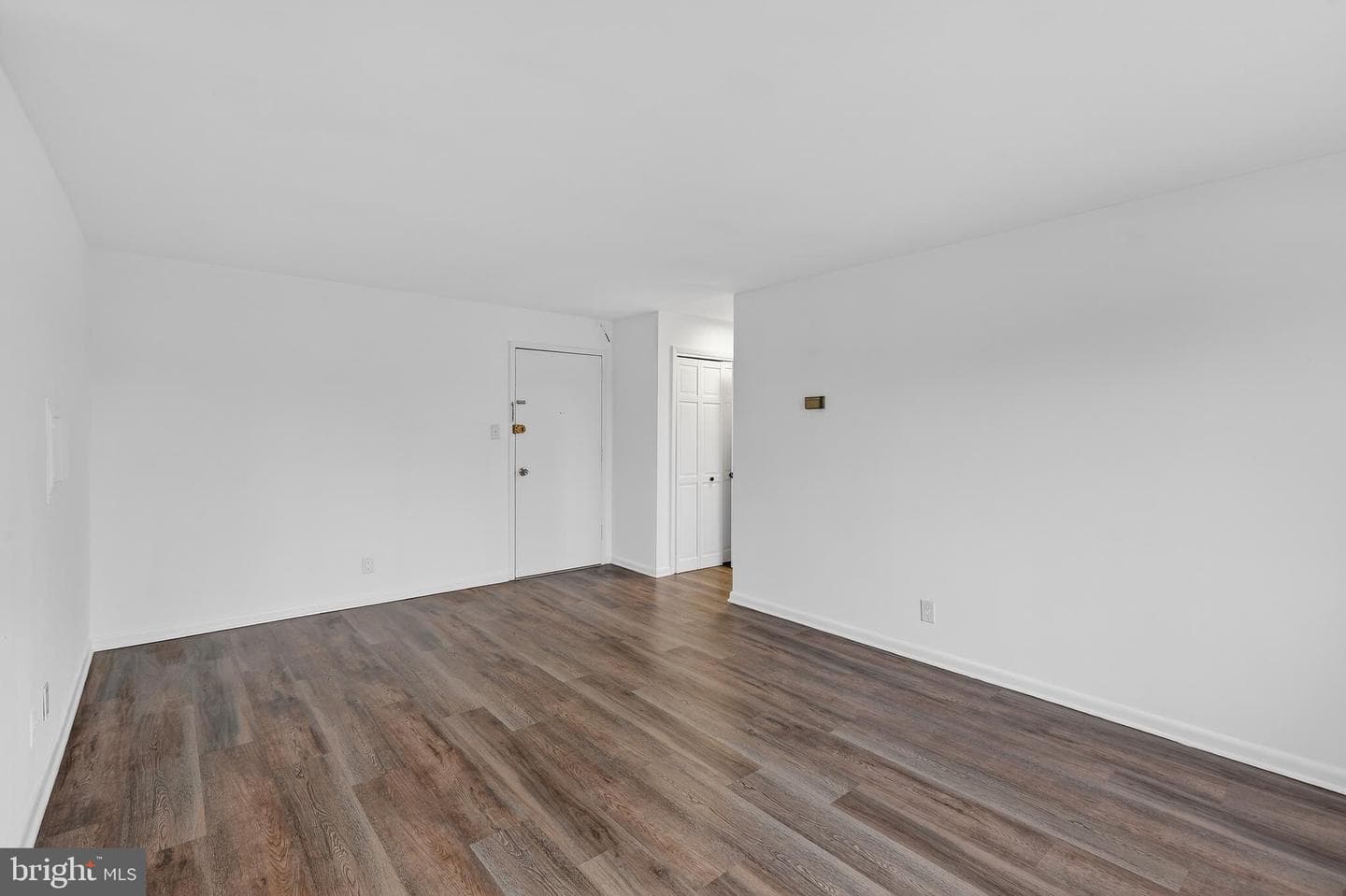 4570 Macarthur Boulevard NW #208 photo 10