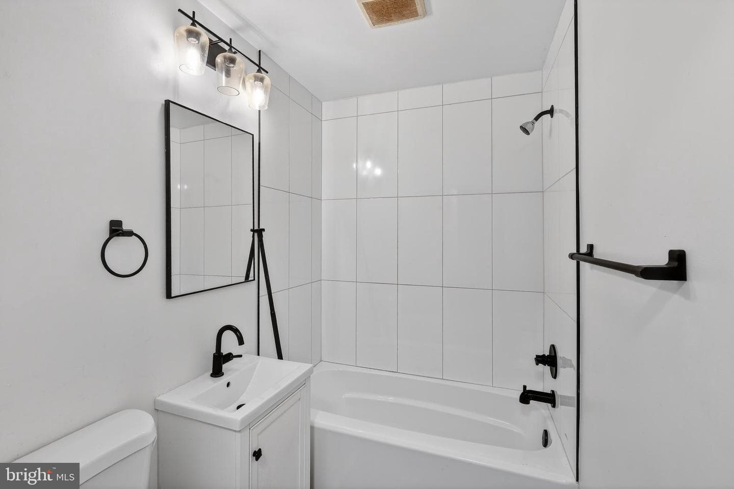4570 Macarthur Boulevard NW #208 photo 15