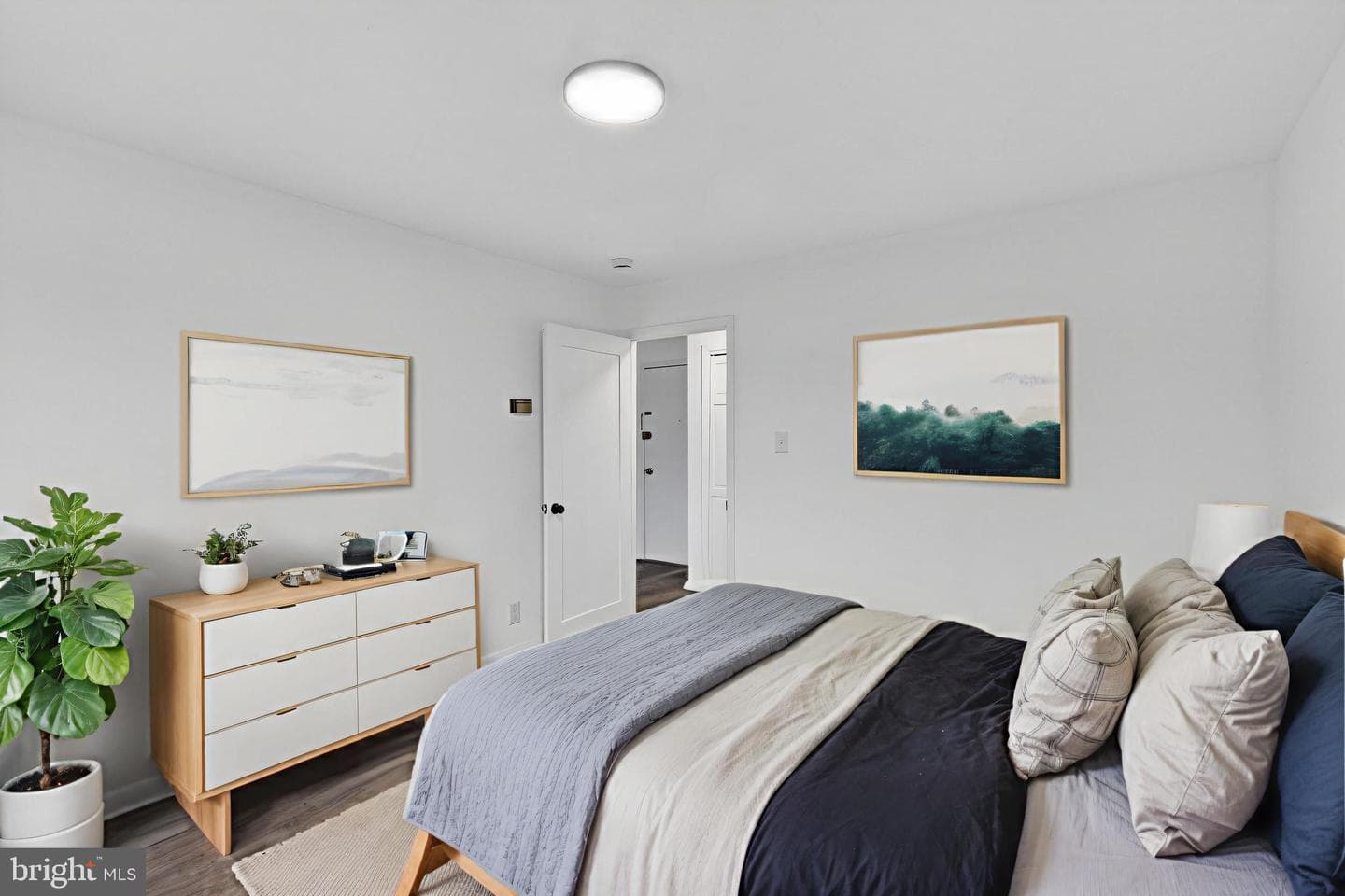 4570 Macarthur Boulevard NW #208 photo 9
