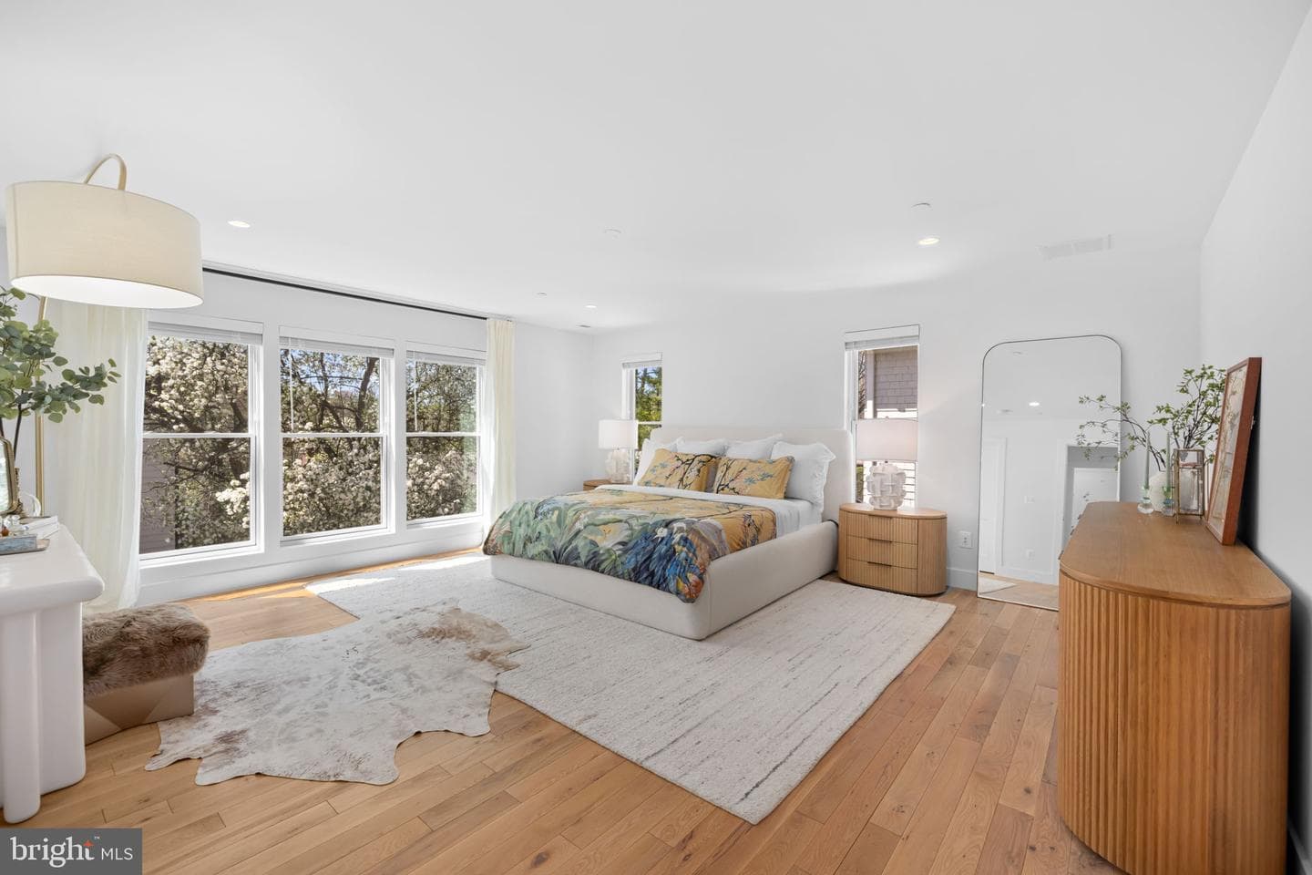 4892 Macarthur Boulevard NW photo 19