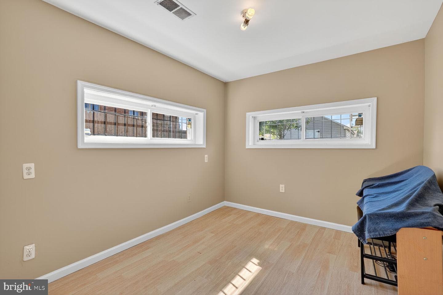 260 45th Street NE photo 17