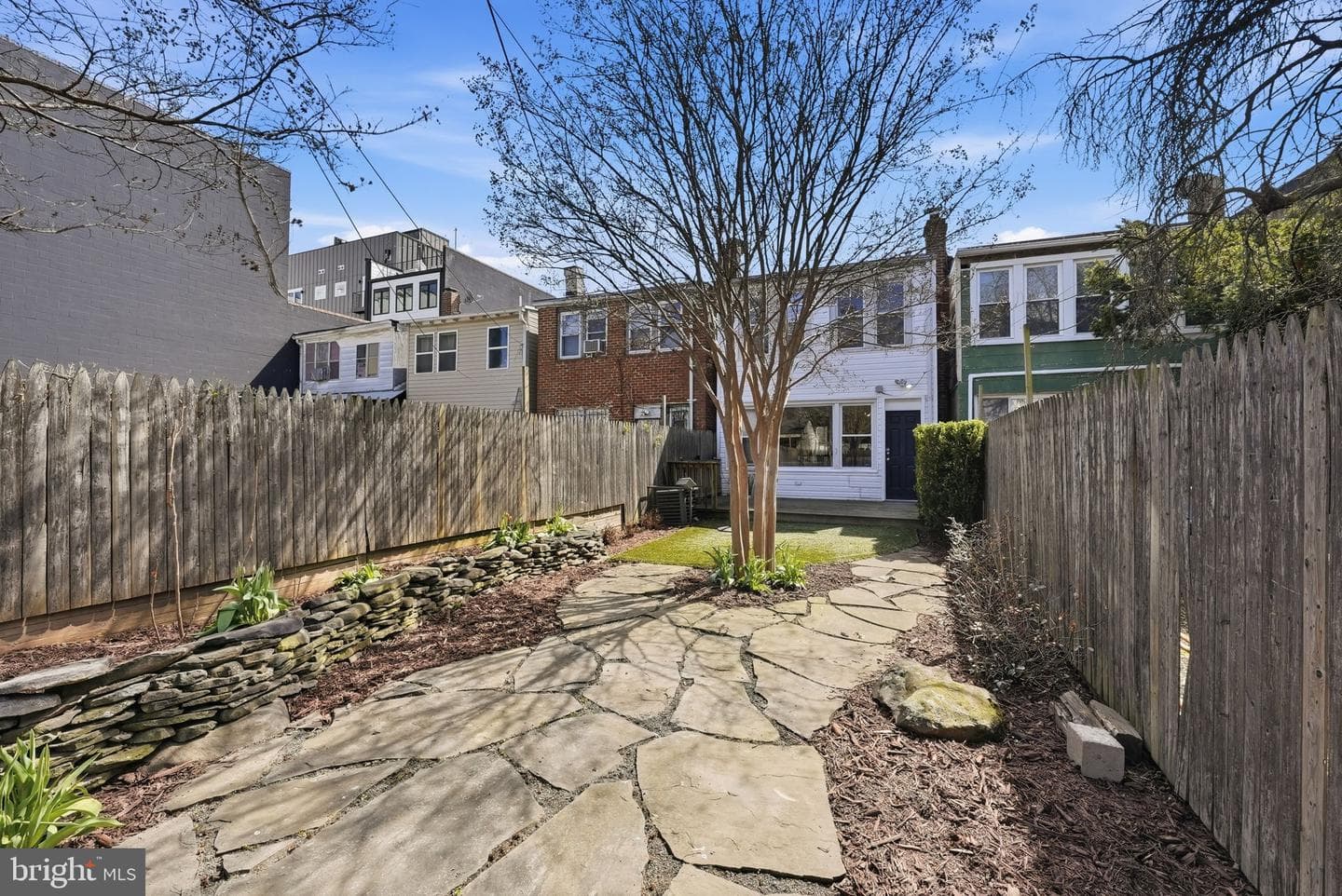 719 Irving Street NW photo 29
