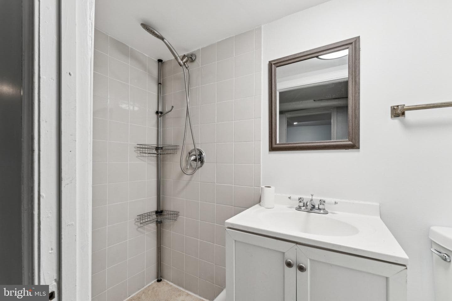 621 Kenyon Street NW photo 23