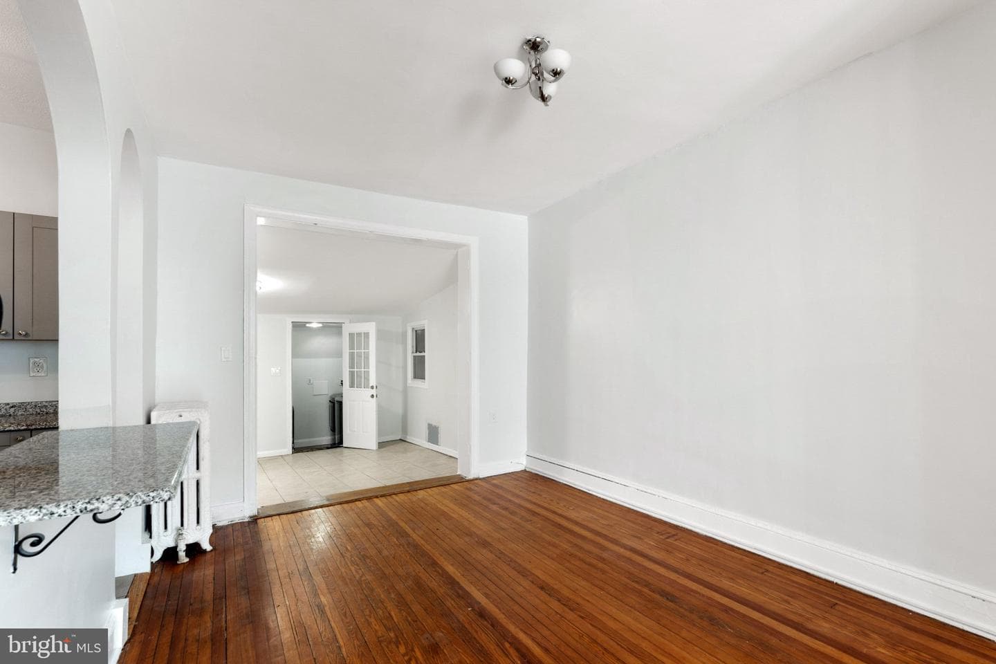 621 Kenyon Street NW photo 7