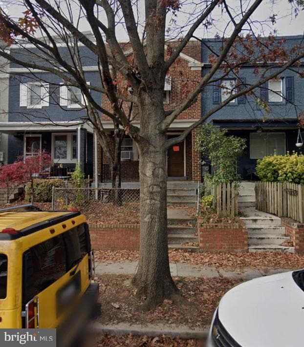 1011 15th Street SE photo 1