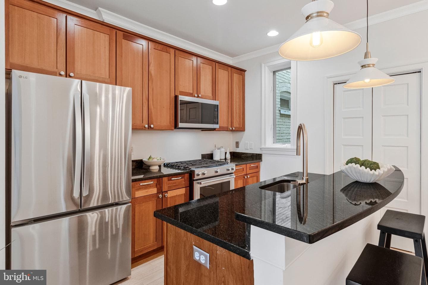504 G Street NE #1 photo 16
