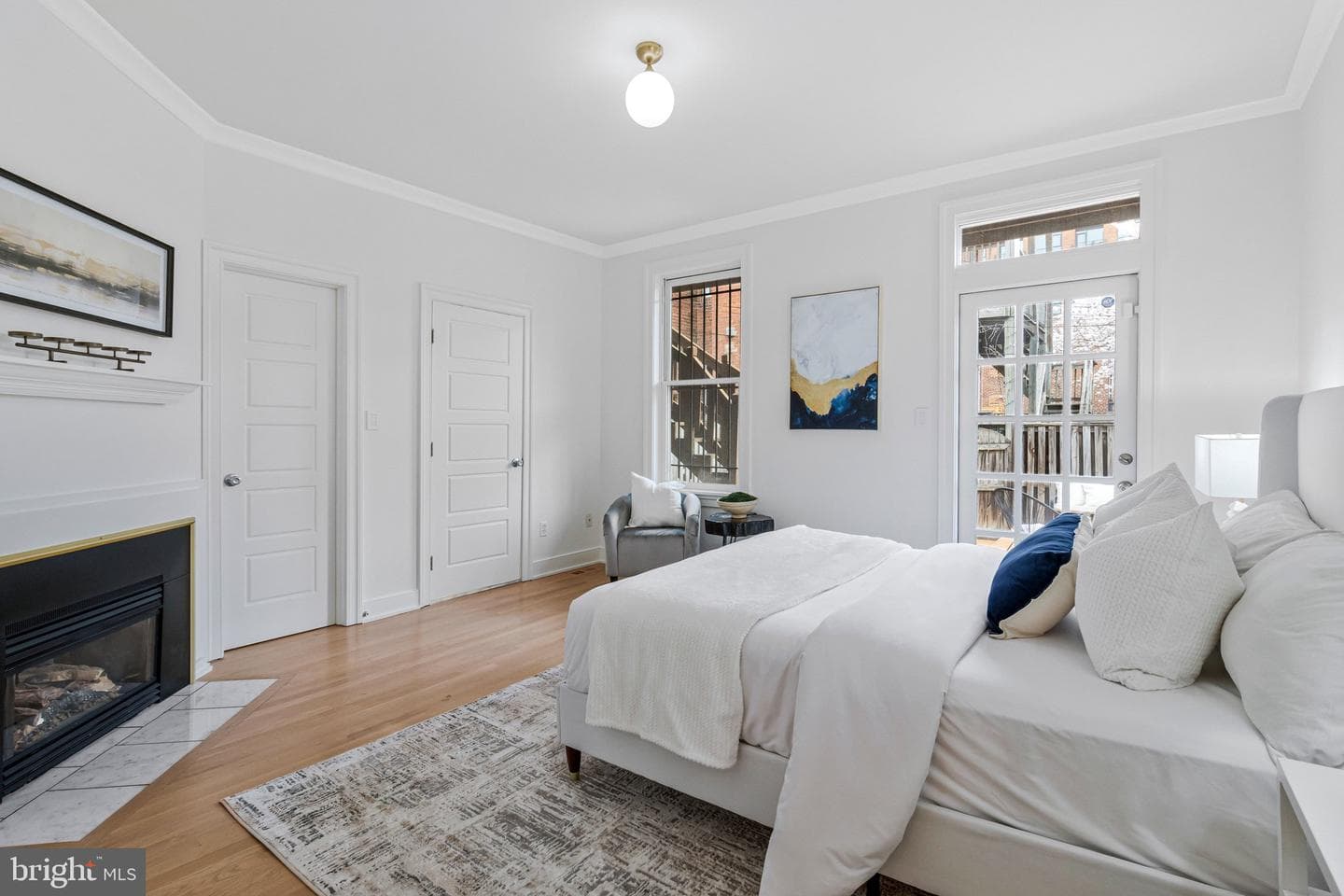 504 G Street NE #1 photo 23