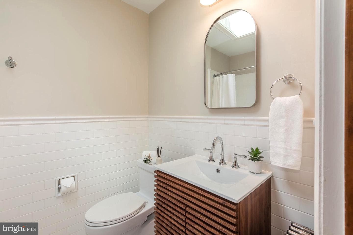 1364 Sheridan Street NW photo 30