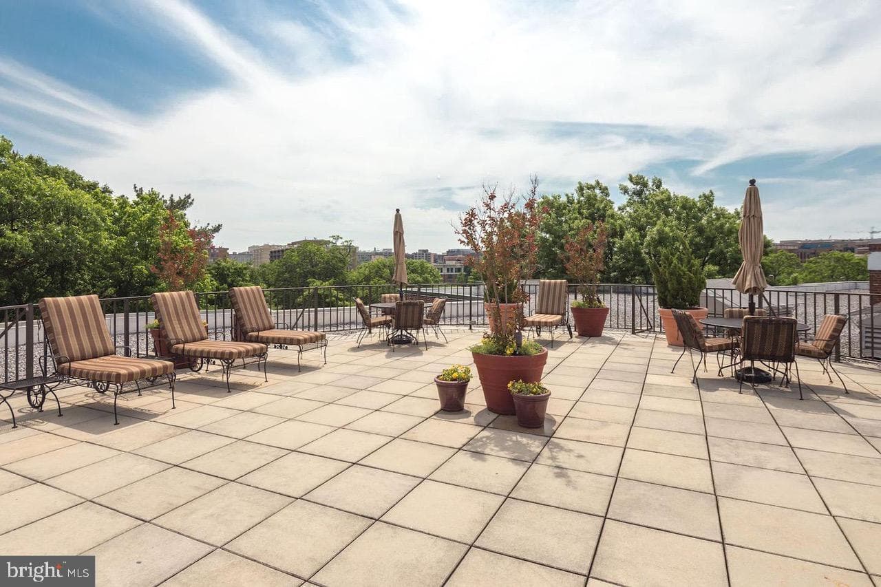 2500 Q Street NW #130 photo 18
