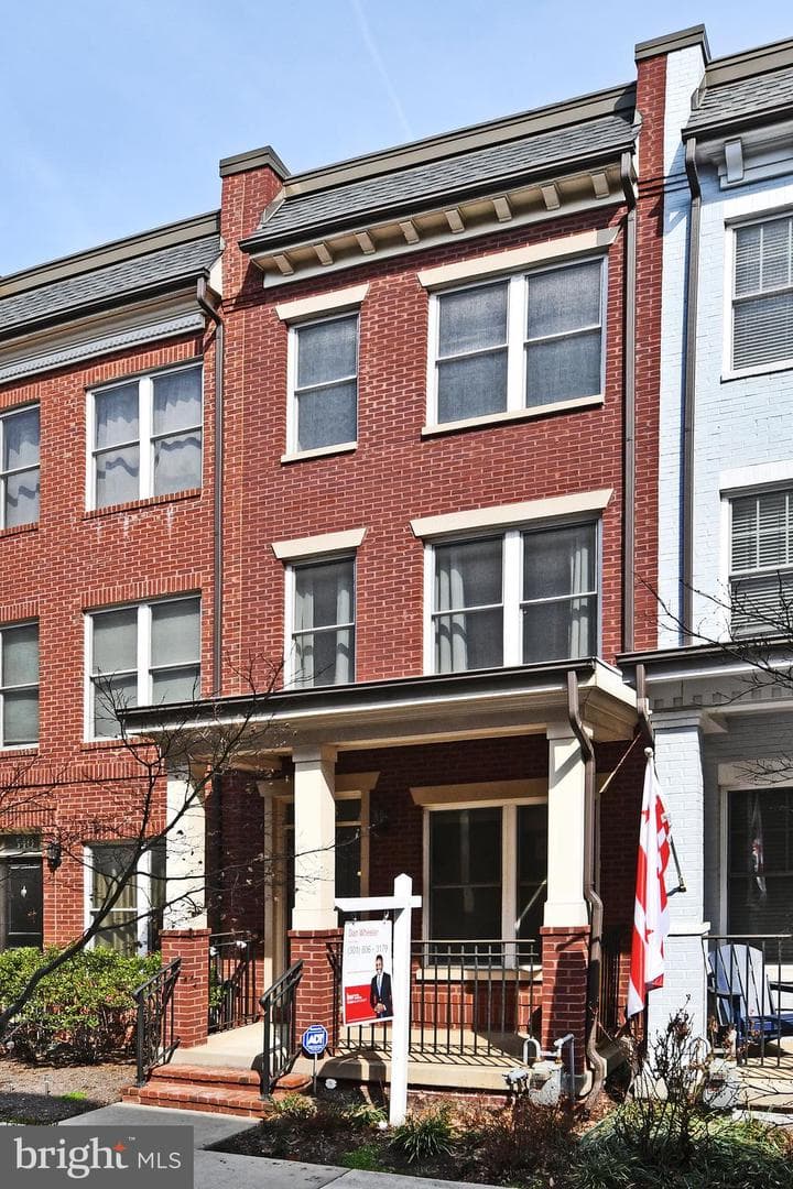 538 Regent Place NE, Washington