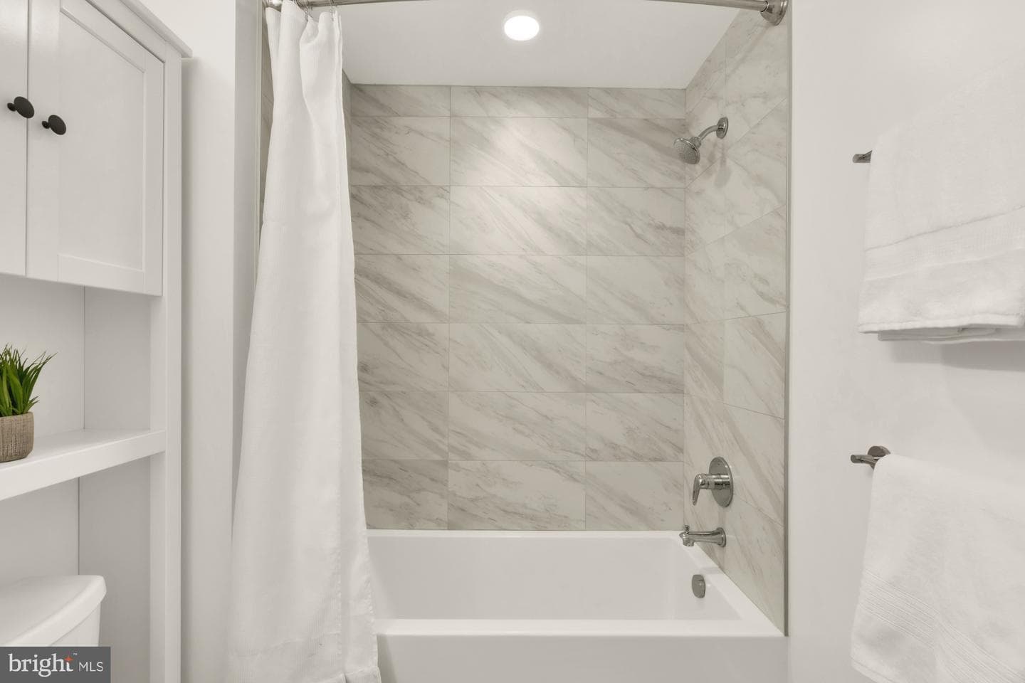 3541 11th Street NW #202 photo 8