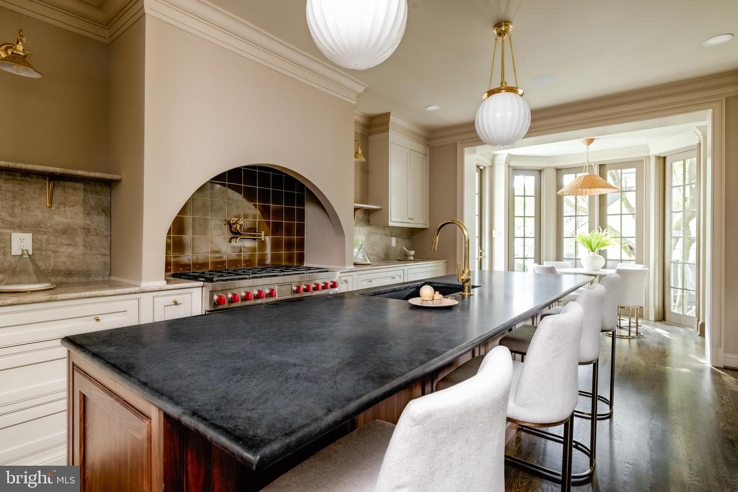 2825 McGill Terrace NW photo 9
