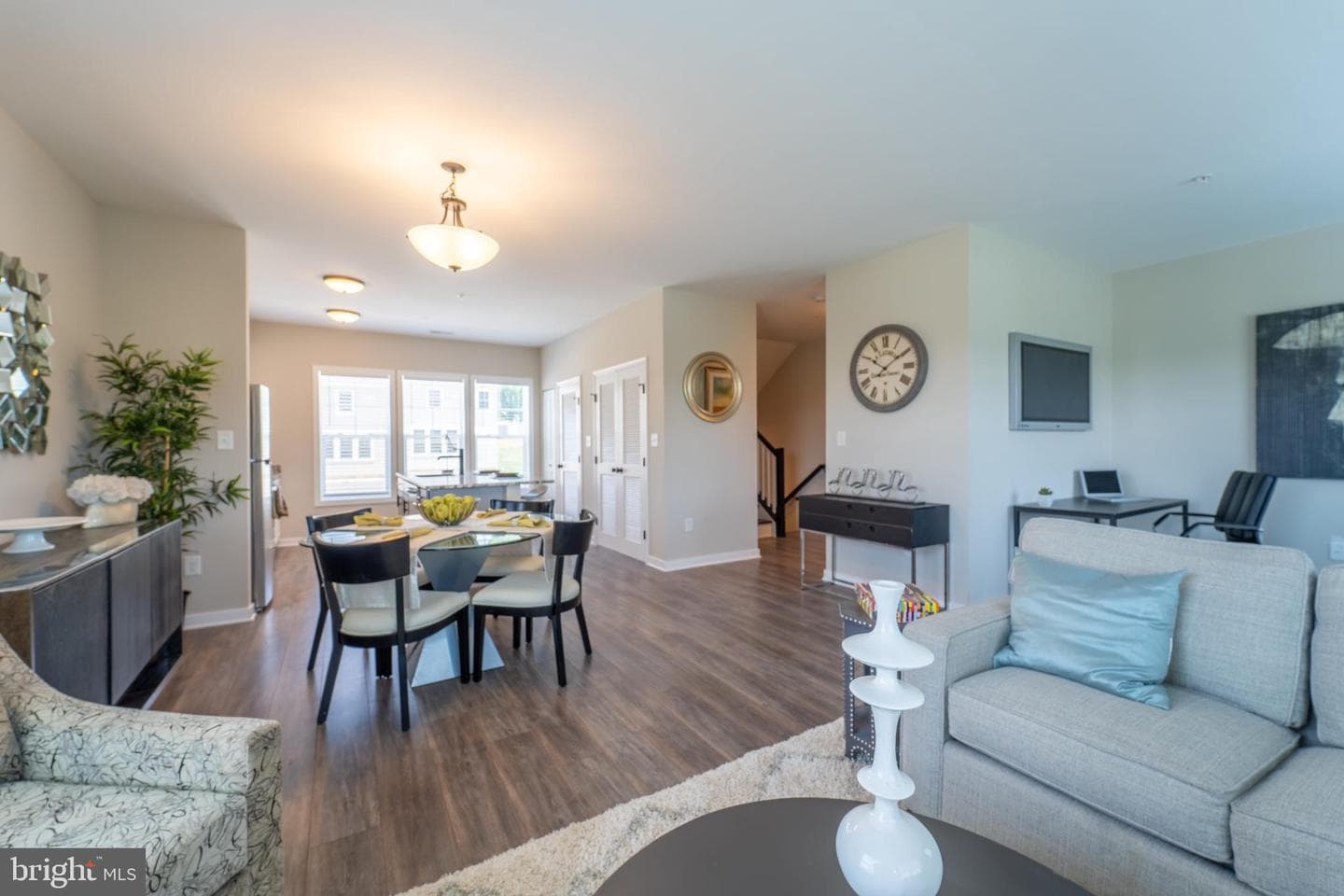 456 #b Woodcrest Drive SE photo 3